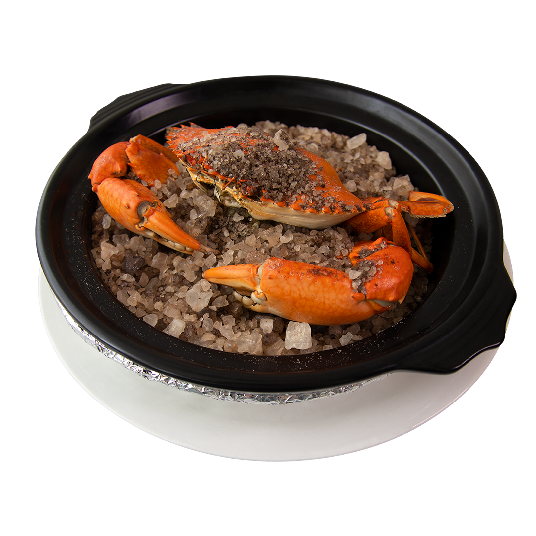 Flaming Live Crab Baked in Sea Salt Served in Claypot 火熖沙窩盐焗螃蚧