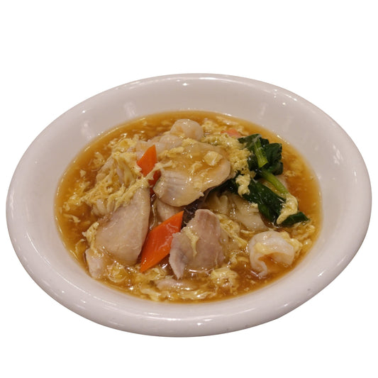 Wok Fried Thick Rice Noodle with Seafood in Egg Sauce 滑旦海鲜炒河粉